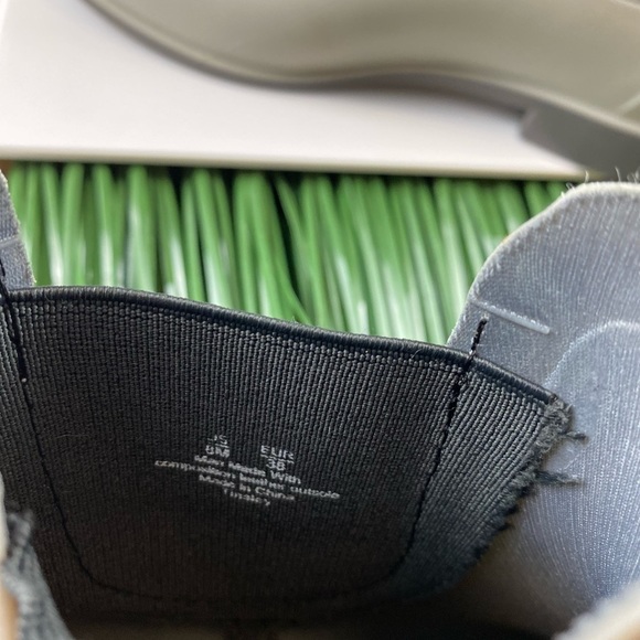 Waterproof Booties by Sam Edelman Size 7.5 - Picture 10 of 11